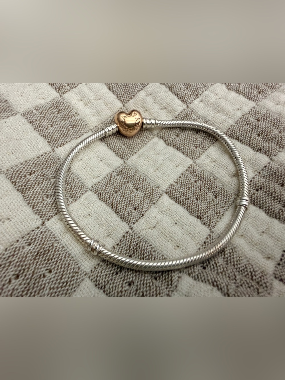 New Pandora Sterling Silver Bracelet with Rose Gold Heart Charm
